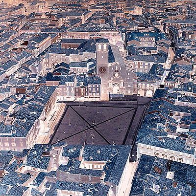 il centro di Lodi visto dall'alto - negativo